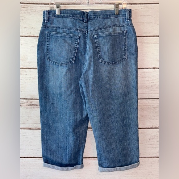 Gloria Vanderbilt Light Blue Cropped Jeans Size 10 Classic Casual Stretch Capri - Picture 2 of 7